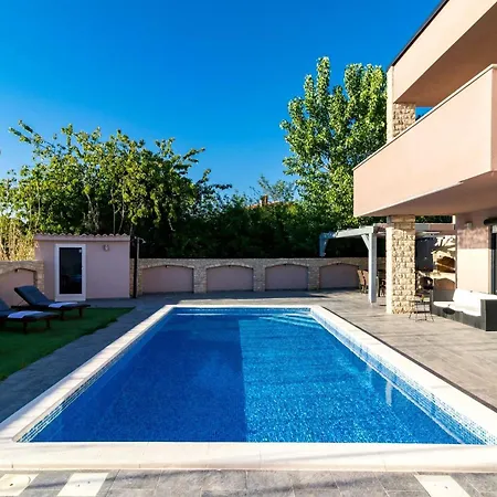 Villa Philippo And Nika *