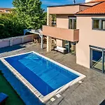 Villa Philippo And Nika *