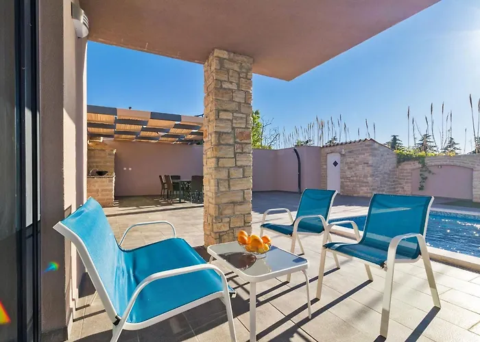 Villa Philippo And Nika *