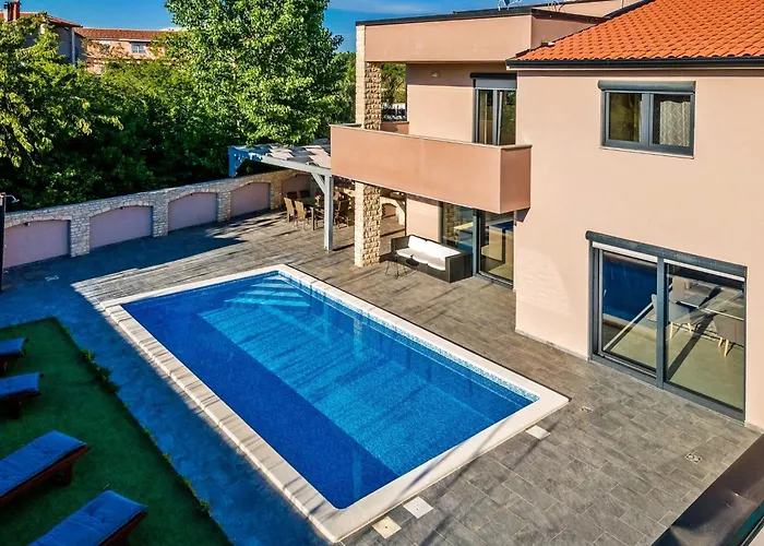 Villa Philippo And Nika *