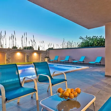 Philippo And Nika Villa Štinjan