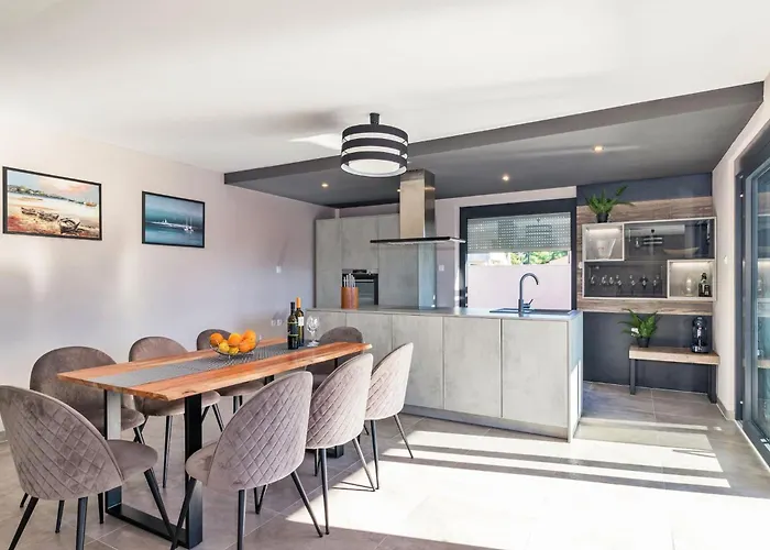 Philippo&villa Nika Štinjan